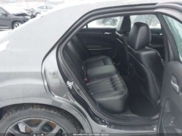 Chrysler 300C II 2021 Chrysler 300s 2021 3.6 Benzyna 300KM, zdjęcie 13