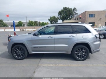 Jeep Grand Cherokee IV 2019 Jeep Grand Cherokee High Altitude 2019 5.7 Benzyna 360KM, zdjęcie 2
