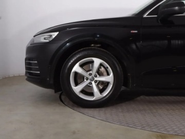 Audi Q5 II SUV 2.0 TDI 190KM 2017 Audi Q5 2.0 TDI, Salon Polska, 187 KM, 4X4, zdjęcie 14