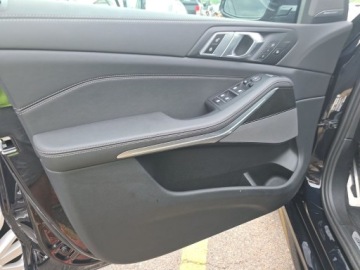 BMW X5 G05 2026 BMW X5 M60I 2026 4.4 Benzyna 523KM, zdjęcie 9