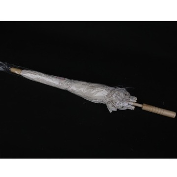 Зонтики из хлопкового кружева ручной работы.