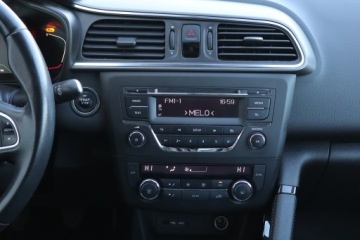 Renault Kadjar Crossover 1.2 Energy TCe 130KM 2015 Renault Kadjar 1.2 TCe, Salon Polska, Serwis ASO, zdjęcie 12