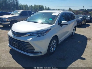 Toyota Sienna III 2021 Toyota Sienna Platinum 2021 2.5 Hybryda 189KM, zdjęcie 1