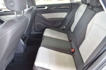 Volkswagen Arteon Fastback Facelifting 2.0 TDI 200KM 2023 Volkswagen Arteon 2.0TDI 200KM DSG SB Elegance Podg.Szyba APPconnect Klima, zdjęcie 25