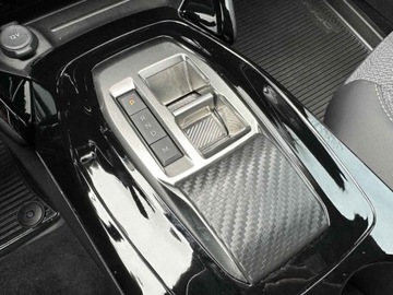 Peugeot 2008 II 2025 Od ręki - Allure 1.2 mHEV 145KM / Pakiet Vision i Drive Assist Plus, zdjęcie 9