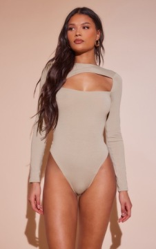 БОДИ PRETTYLITTLETHING С ВЫРЕЗОМ И ДЛИННЫМИ РУКАВАМИ S.44 B506103