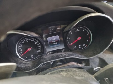 KLIKA DVEŘE PRAVÝ PŘEDNÍ A0997604600 MERCEDES BENZÍN C205 W205 W213