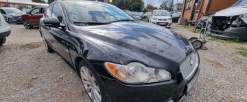 Jaguar XF I 2011 Jaguar XF 2011r, 2.7 Diesel. Lekko uszkodzony tyl. Jezdzi. 2.7 Diesel