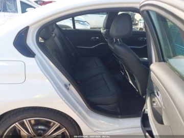 BMW Seria 3 G20-G21 2023 BMW Seria 3 330E 2023 2.0l 2.0 Hybryda 180KM, zdjęcie 12