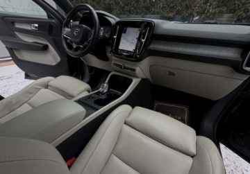 Volvo XC40 Crossover 2.0 T4 190KM 2018 Volvo XC 40 T4 190KM Inscription SKORA automat GWARANCJA zarejestrowany, zdjęcie 27