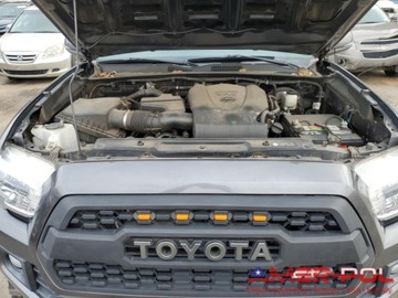 Toyota Tacoma II 2016 Toyota Tacoma _DOUBLE CAB_3.5 L_4x4_2016r 3.5 Benzyna 278KM, zdjęcie 10