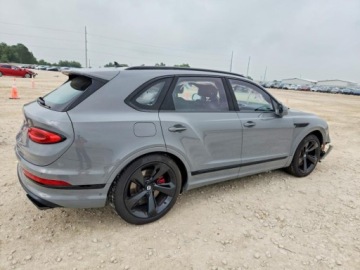 Bentley Bentayga 2023 Bentley Bentayga 2023. 4.0 Benzyna 542KM, zdjęcie 3