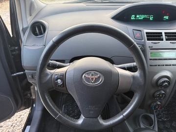 Toyota Yaris II Hatchback 5d 1.0 VVT-i 69KM 2009 TOYOTA YARIS Stan perfekcyjny 2009 1.0 Beznyna Tylko 134Tys Km Serwis, zdjęcie 28