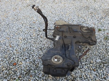 AUDI A4 B8 NÁDRŽ PALIVA 2.0 TFSI 8K0201021DL