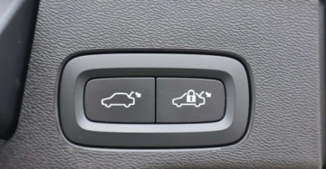 Volvo XC60 II Crossover Plug-In Facelifting 2.0 T6 350KM 2023 Volvo XC 60 T6 PLUG-IN PLUS DARK 350KM Salon POLSKA I Wlasciciel Gwarancja, zdjęcie 18