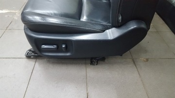 TOYOTA AVENSIS T27 COMBI 09-15 СИДЕНЬЯ КОЖАНЫЕ