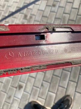 A W169 LIŠTA DVEŘE PRAVÝ PŘEDNÍ A1696900462 1696900462 A1696900462R