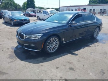 BMW Seria 7 G11-G12 2019 BMW Seria 7 750i 2019 4.4l 4.4 Benzyna 445KM, zdjęcie 1