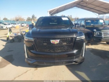 Cadillac Escalade III 2022 Cadillac Escalade ESV 4WD PREMIUM LUXURY, 2022r., 4x4, 6.2L 6.2 Benzyna, zdjęcie 6