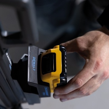 Сборка батареи Scanggrip со встроенным 5000 -литровым штативом