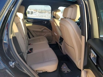 Porsche Cayenne III 2021 Porsche Cayenne S 2021 2.9l 2.9 Benzyna 434KM, zdjęcie 10