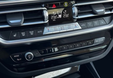 BMW X3 G01 SUV Facelifting 3.0 30d 286KM 2022 BMW X3 30d 286 KM xDrive Led Ambiente Panorama 360 Car Play Tempomat 3.0, zdjęcie 25