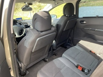 Peugeot 5008 I Minivan 1.6 HDi FAP 115KM 2013 Peugeot 5008 Opłacony 1.6 e-HDI 114 KM Automat, zdjęcie 9