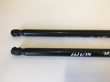 AUDI A3 8L VZPĚRA/TLAKOVAČ KRYT KUFRU 8D9827552