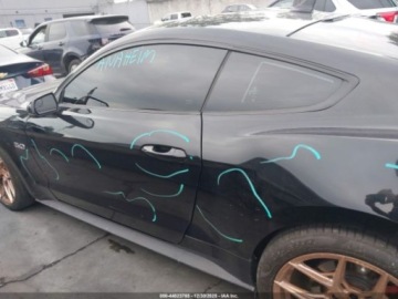 Ford Mustang VI Fastback Facelifting 5.0 Ti-VCT 460KM 2020 Ford Mustang Gt Premium Fastback 2020 5.0 Benzyna 460KM, zdjęcie 2