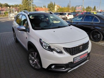 Peugeot 2008 I SUV Facelifting 1.2 PureTech 110KM 2018 Peugeot 2008 Automat Panorama Kamera Navi Sensor Alu 1.2 Benzyna 110KM, zdjęcie 2