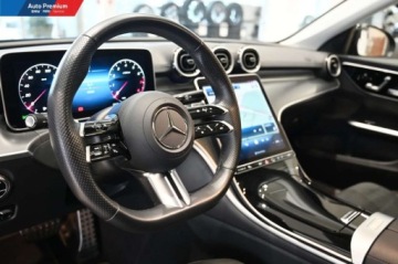 Mercedes Klasa C W206 2023 Mercedes-Benz Klasa C FV23Kierownica SupersportowaPodswietlane listwy prog, zdjęcie 8