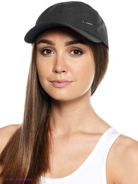 CZAPKA DAMSKA NIKE METAL Z DASZKIEM SWOOSH CZARNA BEJSBOLÓWKA METALOWE LOGO