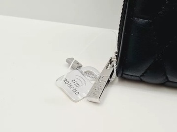 L.CREDI БОЛЬШОЙ ЧЕРНЫЙ СТЕГАНЫЙ КОШЕЛЕК