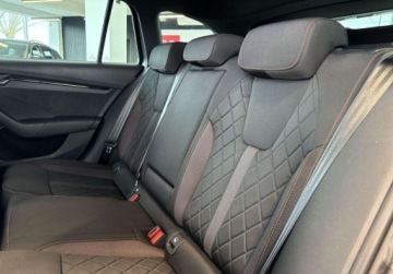 Skoda Octavia IV RS Kombi 2.0 TSI 245KM 2022 Skoda Octavia RS, Keyless, Matrix, Head-Up,Ambiente, Asystenci 2.0 Benzyna, zdjęcie 18