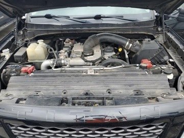 Nissan Titan 2019 Nissan Titan xd sl, 2019r., 4x4, 5.0L 5.0 Diesel 310KM, zdjęcie 10