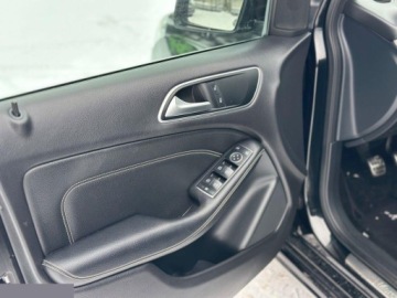 Mercedes Klasa B W246 Sports Tourer 180 BlueEFFICIENCY 122KM 2011 Mercedes-Benz Klasa B 180 (BlueEFFICIENCY) 122KM 2011r, zdjęcie 13