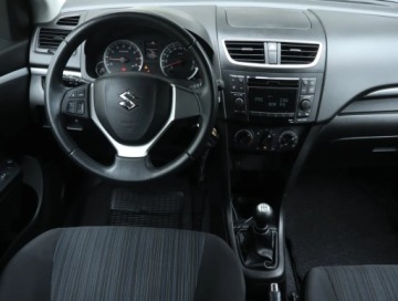 Suzuki Swift V Hatchback 3d Facelifting 1.2 VVT 94KM 2016 Suzuki Swift 1.2, Salon Polska, Serwis ASO, Klima, zdjęcie 6