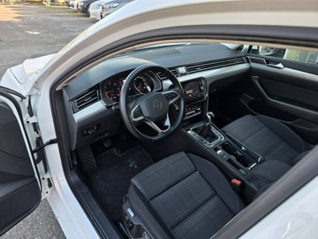 Volkswagen Passat B8 Variant Facelifting 2.0 TDI SCR 150KM 2021 Volkswagen Passat 2.0 TDI 150 KM, Klimatyzacja,, zdjęcie 7