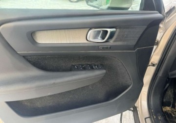 Volvo XC40 2024 Volvo XC 40 2024 Volvo XC40 B5 4x4 - w Polsce po oplatach i akcyzie 2.0, zdjęcie 5