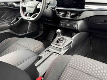 Ford Focus IV Hatchback Facelifting 1.0 EcoBoost 125KM 2025 Od ręki - ST-Line X 1.0 EcoBoost 125KM / Hak, Pakiet Winter, zdjęcie 4