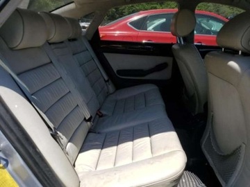 Audi A6 C5 RS6 Sedan 4.2 V8 biturbo 450KM 2003 Audi RS6 2003 Audi RS6 4dr Sdn 4.2L quattro AWD, zdjęcie 9