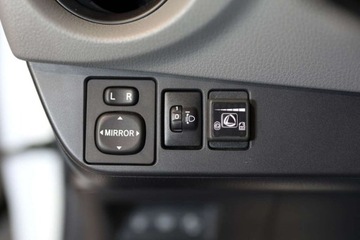 Toyota Yaris III Hatchback 5d Facelifting 2017 1.0 VVT-i 72KM 2020 Toyota Yaris 1.0 Active BenzynaLPG 72KM, zdjęcie 34