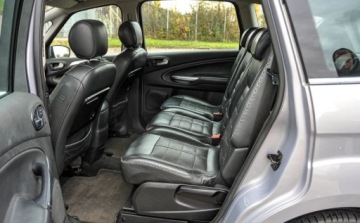 Ford S-Max I Van Facelifting 2.0 Duratorq TDCi DPF 140KM 2011 Ford S-Max 2,0TDCI Automat Lift Skory Bezwypadkowy 7-osobowy 2.0 Diesel, zdjęcie 7