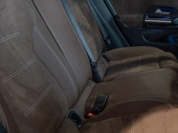 Mercedes GLA II Off-roader Facelifting 2.0 220 190KM 2025 MERCEDES-BENZ GLA 220 4-Matic AMG Line 2.0 (190KM) 2025, zdjęcie 13