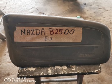 ZÁSLEPKA ULOŽENÍ SPOLUJEZDCE AIRBAG MAZDA B2500 EVROPA
