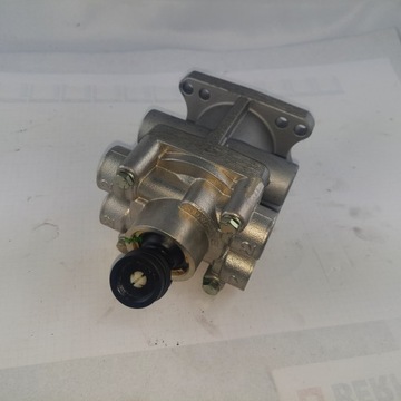 Zawór hamulcowy hamulec roboczy DAF 1337184