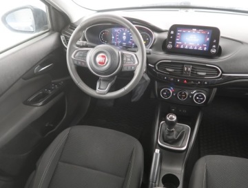 Fiat Tipo II Sedan Facelifting 1.0 T3 Turbo 100KM 2021 Fiat Tipo 1.0 FireFly, Salon Polska, Klima, zdjęcie 6