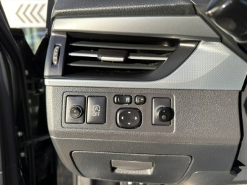 Toyota Avensis III Wagon Facelifting 2015 2.0 D-4D 143KM 2017 Toyota Avensis Salon Polska Nawigacja GWARANCJA !, zdjęcie 29