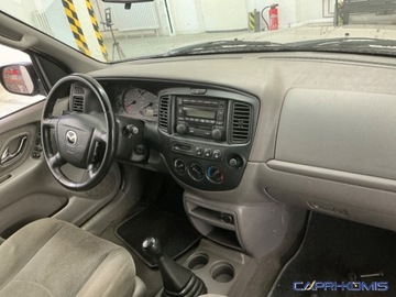 Mazda Tribute I 2.0 16V 124KM 2002 Mazda Tribute 2.0i 4x4 136 tys km Bezwypadkowa 2.0 Benzyna 124KM, zdjęcie 8