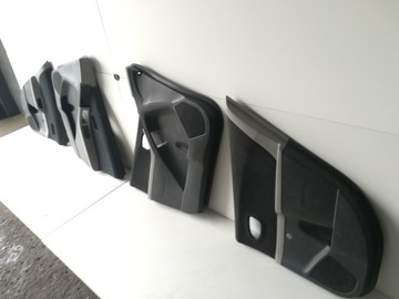 ДВЕРЬ ЛЕВАЯ ПРАВАЯ КОМПЛЕКТ TOYOTA YARIS II 5D